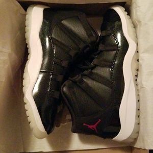 Kids Jordan Retro 11